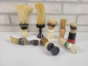 lot 507 image: Collection of Antique Shaving Cream Brushes