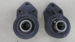 lot 76 image: 2- 34  Flange Bearings set screw lock   Hub City SPLFR250URWX 34