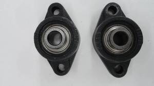 lot 79 image: 2 - 58- 2 Bolt Flange Bearing with set screw Hub City