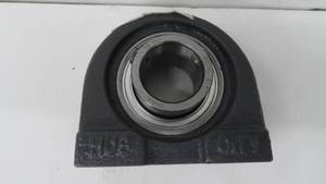 lot 117 image: 1 Tapped Base Pillow Block set screw lock  IPTCI PA205