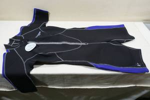 lot 264 image: Cressi Lido Womens 2mm Wet Suit -XXL6