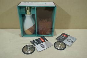 lot 279 image: Azalea & Co 2-Piece Counter Set with 2 Bathtub Drain Protectors