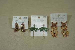 lot 284 image: 3 Pairs Sugarfix Earring