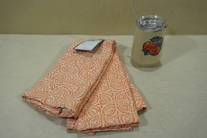 lot 286 image: Stainless Steel Wine Tumbler with 2-Pack Kitchen Towels