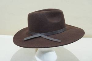 lot 194 image: Universal Thread Wide Brim Adjustable Hat -Brown