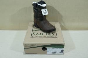 lot 200 image: Smoky Mountain Boots -Little Kids 5.5