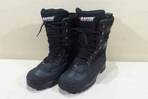lot 9 image: Baffin Crossfire Winter Boots -Mens Size 13