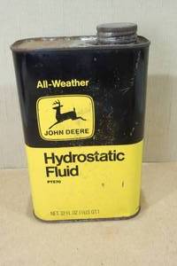 lot 128 image: Vintage John Deere Hydrostatic Fluid Can