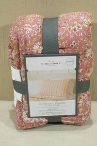 lot 44 image: Threshold Standard Reversible Printed Voile Sham
