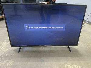 lot 959 image: TCL - 43 Class 4-Series LED 4K UHD Smart Google TV 43S446