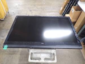 lot 3 image: NEC&nbspE552 L550UQ TV  55 Screen with 1920 x 1080 HD Resolution  slight hue on edges of the screen (couldnt get good photo)  includes power cable