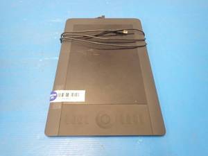 lot 47 image: Wacom&nbspPTH-651 Drawing Tablet  no stylus 