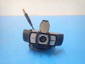 lot 54 image: Logitech HD 1080p webcam