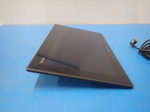 lot 64 image: Lenovo&nbspLT1423pwC 60A3-UAR2-WW LCD  13.3 screen with 1600 x 900 resolution  includes USB 3.0 cable  no stylus