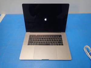 lot 73 image: Apple&nbspMacBook Pro A1990 &nbspINTEL(R) CORE(TM) I7-8850H CPU  2.60GHZ  16GB DDR4 RAM  500GB Apple Integrated SSD  15.4 screen with 2880 x 1880 2K resolution  Includes IOS and USBC charger