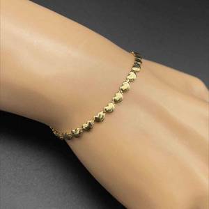 Delicate Shiny Heart Link Bracelet in Yellow Gold