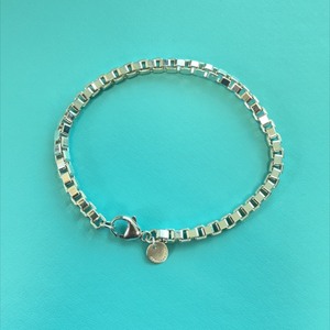 Tiffany & Co. Venetian Box Link Ladies Bracelet 925 Sterling Silver