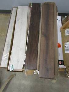 lot 25 image: Wholesale Pallet of Mixed Flooring - SOLD AS IS