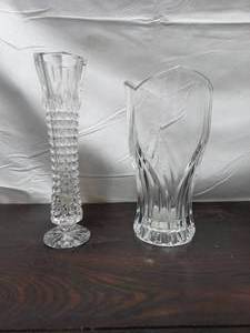 lot 30 image: Crystal Vases