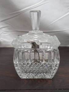 lot 33 image: Crystal Sugar Dish