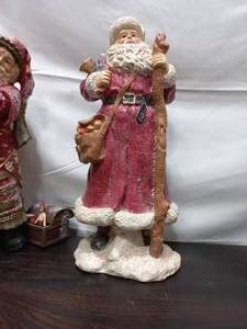 lot 49 image: Santa Figurines