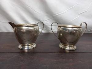 lot 10 image: Vintage Preisner Silver Company Sugar And Creamer