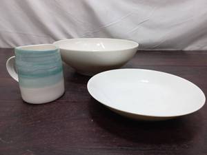 lot 70 image: Collection Of White Dishware