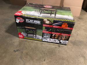 lot 10 image: Flat Iron Griller 3 Burner Griddle, Customer return, Review all pictures