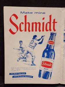 lot 20 image: 1965 Minnesota Twins Official Game Program and Score Card