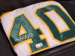 lot 6 image: Seattle Supersonics Great Shawn Kemp Autographed Jersey