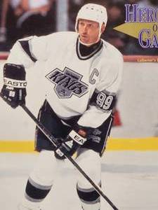 lot 51 image: Limited Number Print Wayne Gretzky Booklet with Jumbo Upper Deck Card