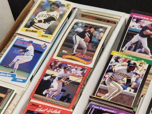 lot 66 image: Over 3000 Assorted Baseball Cards