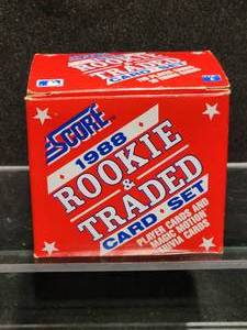 lot 73 image: 1988 Score Rookie Traded Set