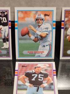 lot 80 image: 1989 Topps Football Hand Collated Set