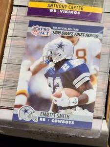 lot 82 image: 1990 Pro Set Football Hand Collated Card Set