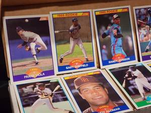 lot 84 image: 1989 Score Baseball Hand Collated Set