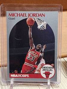lot 105 image: 1990-91 Hoops Basketball Hand Collated Cards Set