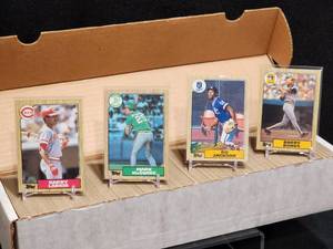 lot 109 image: 1987 Topps Basketball Hand Collated Set