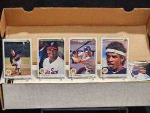 lot 111 image: 1990 Upper Deck Baseball Hand Collated Card Set