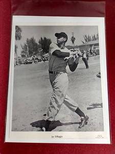 Rare 1960s 8x10 Joe Dimaggio Sports Pix Photo