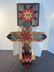 lot 54 image: Amish quilt-patterned wood folk art - two pieces