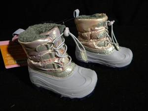 Brand New With Tags Toddler Snow Boots Size 78