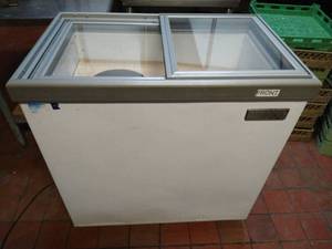 Frigidaire Ice Cream Freezer