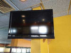 Dynex 32 Mounted TV