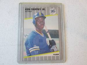 1989 Fleer Ken Griffey JR. Rookie C...
