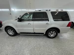 2006 Lincoln Navigator - 4X4 - 2 OWNERS