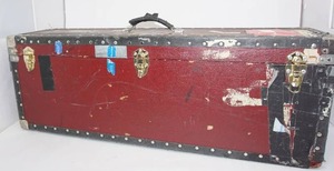 lot 88 image: Vintage Storage Trunk