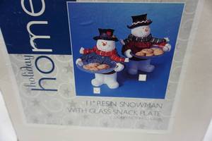 lot 18 image: Snowman Decor