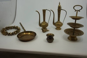 lot 50 image: Brass Bells and Home Decor