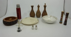 lot 55 image: Home Decor and Housewares